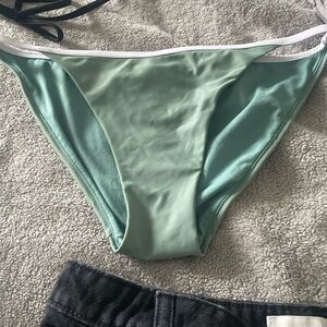Bikini bottoms
